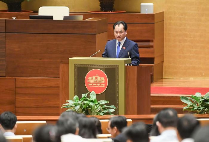  Bộ trưởng Bộ Nông nghiệp và Môi trường Trịnh Việt Hùng tiếp thu giải trình. (Ảnh: Như Ý) 