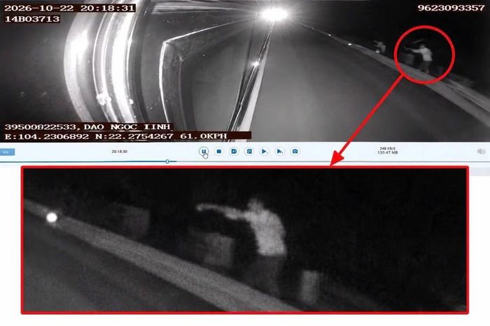 Hình ảnh trích xuất từ camera hành trình ghi nhận một người đang ném vật thể lạ về phía xe khách đang chạy trên cao tốc. Ảnh: CACC