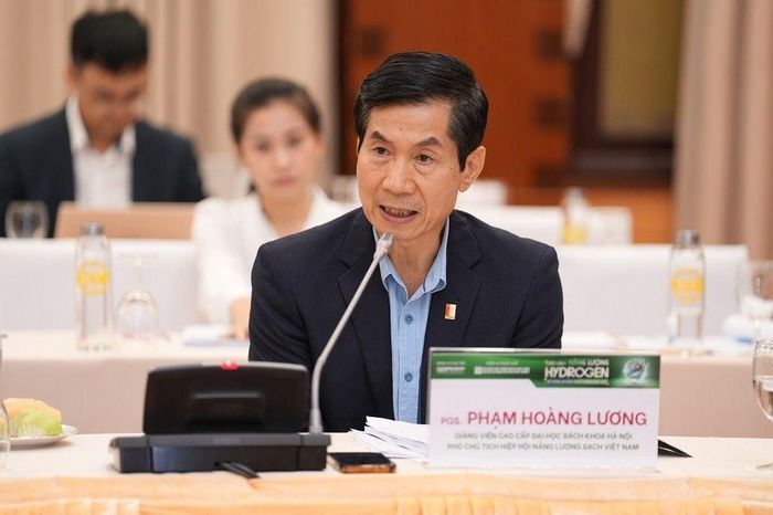 PGS. Phạm Hoàng Lương: Khoảng cách giá thành đang là rào cản kinh tế lớn nhất đối với hydrogen xanh.