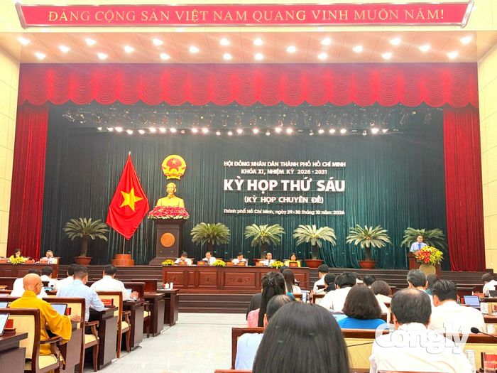Toàn cảnh kỳ họp.