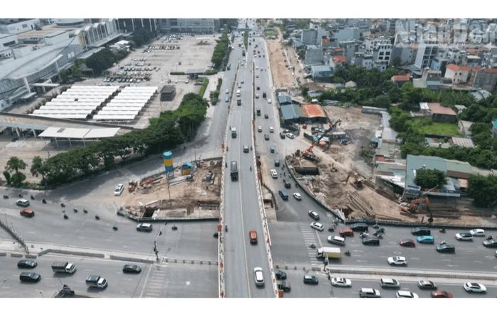 Giao thông trên đường Cổ Linh, đoạn đến nút giao cao tốc Hà Nội-Hải Phòng, sẽ được tổ chức lại để phục vụ thi công dự án đường trên cao từ ngày 30/10/2026 đến hết ngày 30/1/2027.