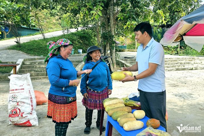 Dưa Mông là sản phẩm đặc trưng của người dân nơi đây. Ảnh: Lê Dương