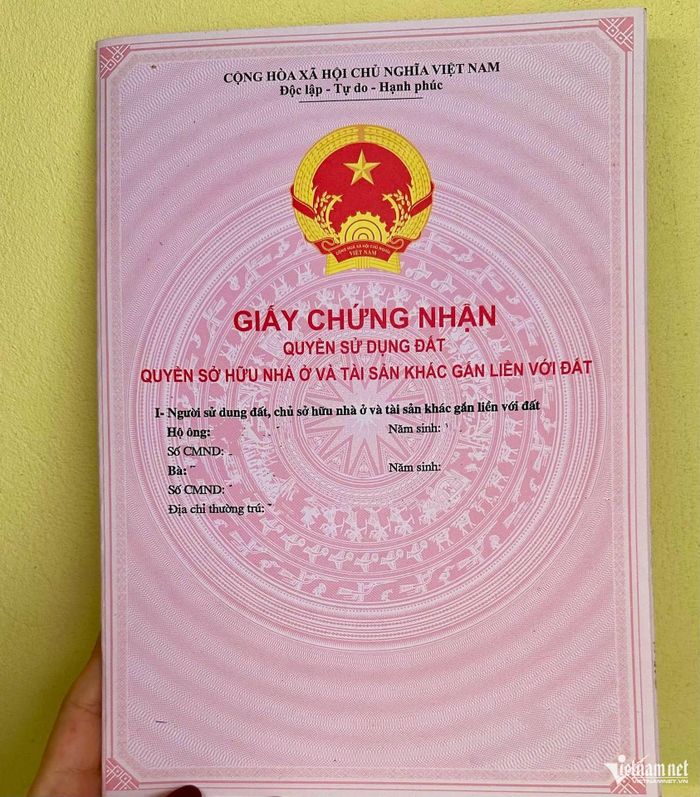 Người sử dụng đất có thể thuộc trường hợp được cấp đổi sổ đỏ khi mục đích sử dụng đất ghi trên giấy chứng nhận cũ khác với phân loại đất theo quy định hiện hành. Ảnh minh họa: Hồng Khanh