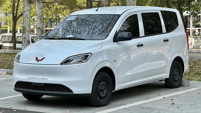 Wuling Grango chỉ được phân phối với 1 phiên bản duy nhấ, giá bán 519 triệu đồng. Ảnh: Wuling