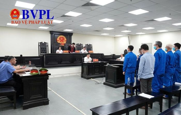  Quang cảnh phiên tòa.