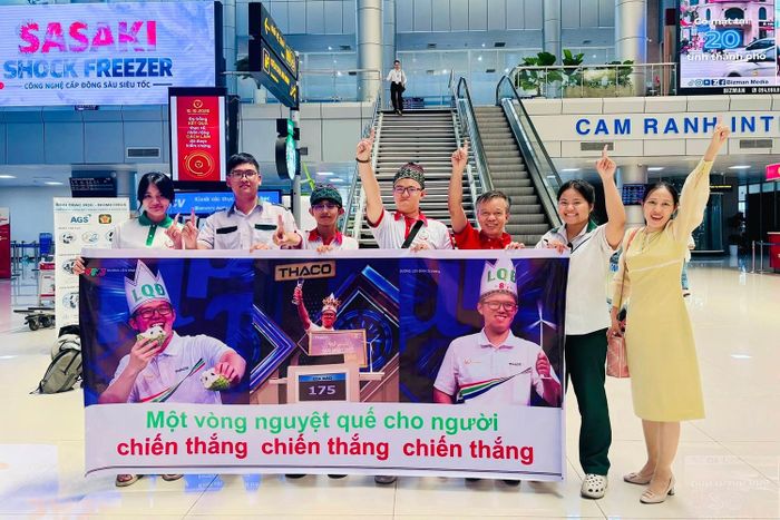  Gia Bảo đã có mặt tại Hà Nội, sẵn sàng cho trận chung kết. (Ảnh: NVCC). 
