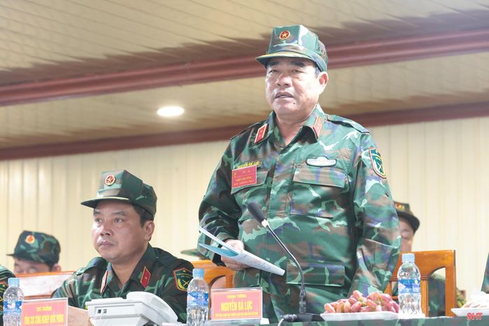 Trung tướng Nguyễn Bá Lực – Phó Tổng Tham mưu trưởng QĐND Việt Nam, Phó Trưởng ban Thường trực Ban Chỉ đạo diễn tập PT-26 (Bộ Quốc phòng) phát biểu chỉ đạo tại hội nghị.