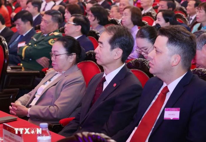 Các đại biểu dự buổi lễ. (Ảnh: Văn Điệp/TTXVN)