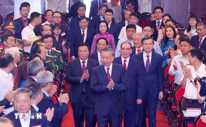 Tổng Bí thư, Chủ tịch nước Tô Lâm đến dự Lễ kỷ niệm 30 năm thành lập Hội đồng Lý luận Trung ương. (Ảnh: Văn Điệp/TTXVN)