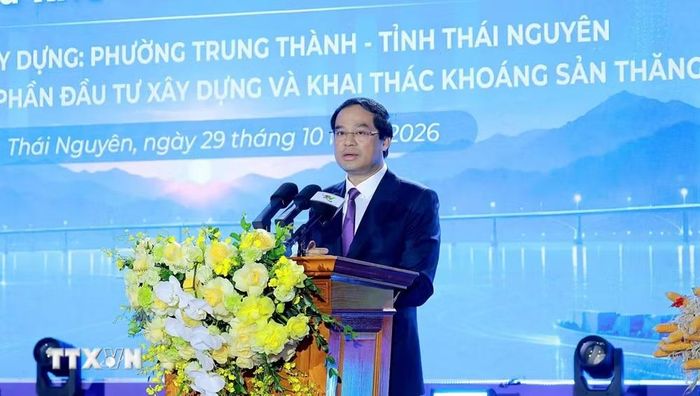Ông Trịnh Xuân Trường, Bí thư tỉnh Thái Nguyên, phát biểu tại buổi lễ khởi công dự án Đầu tư xây dựng khu bến cảng bốc xếp hàng hóa Yên Bình, tại phường Trung Thành. (Ảnh: Vũ Hoàng Giang/TTXVN)