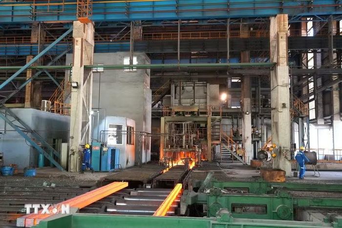 Sản xuất phôi thép tại Công ty cổ phần Gang thép Cao Bằng. (Ảnh minh họa: Chu Hiệu/TTXVN)