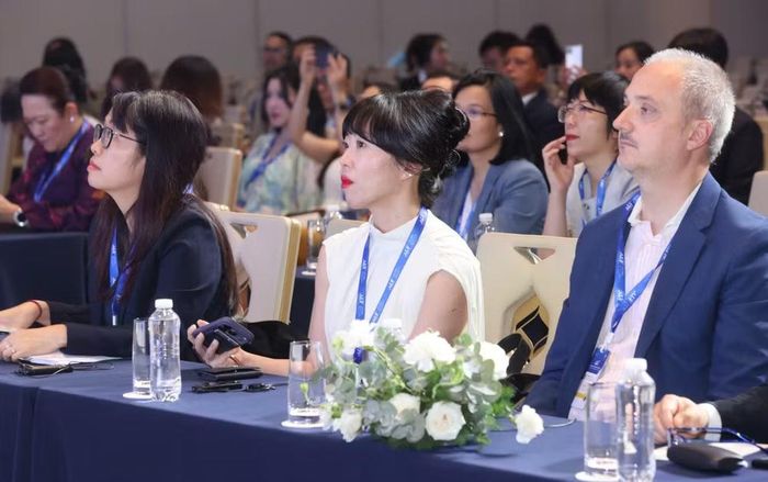 Các đại biểu tham dự phiên Thảo luận: Định hình Nông nghiệp Thông minh: Dữ liệu, Công nghệ và Chuối Giá trị Nông sản - Thực phẩm bền vững. (Ảnh: PV/Vietnam+)