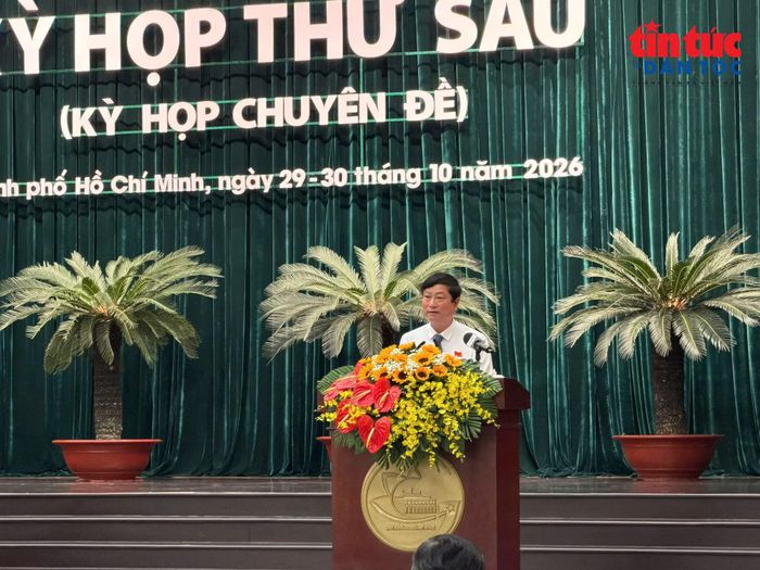 Chủ tịch HĐND TP Hồ Chí Minh Võ Văn Minh phát biểu khai mạc kỳ họp thứ 6, HĐND Thành phố khóa XI, nhiệm kỳ 2026–2031.