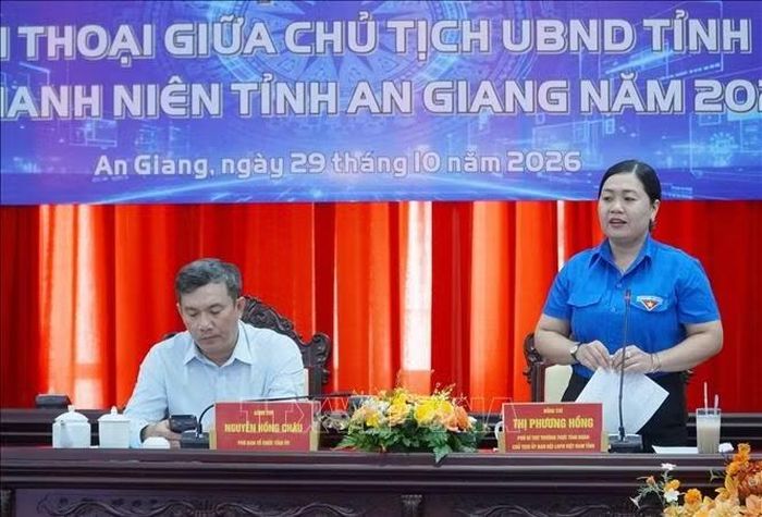 Chị Thị Phương Hồng, Phó Bí thư Thường trực Tỉnh đoàn, Chủ tịch Hội LHTN tỉnh An Giang, phát biểu.