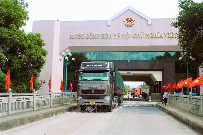 Cửa khẩu quốc tế Tà Lùng, xã Phục Hòa, tỉnh Cao Bằng.