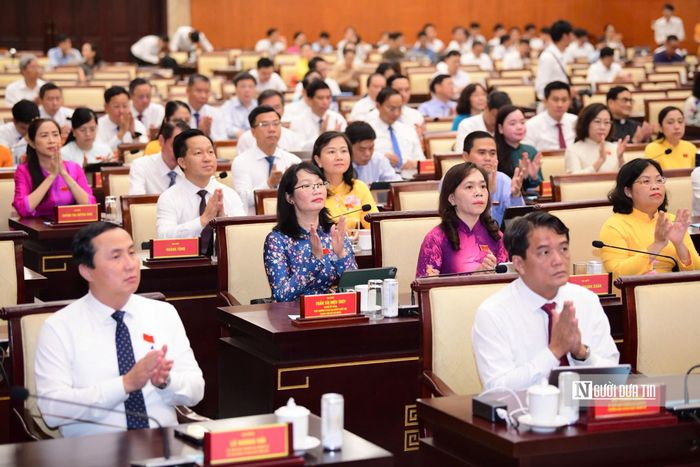Đại biểu tham dự kỳ họp.