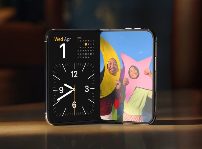 iPhone Duo sở hữu thiết kế màn hình gập linh hoạt, nhưng giá bán và chi phí sửa chữa cao vẫn là những yếu tố khiến người dùng cân nhắc. Ảnh: Apple.