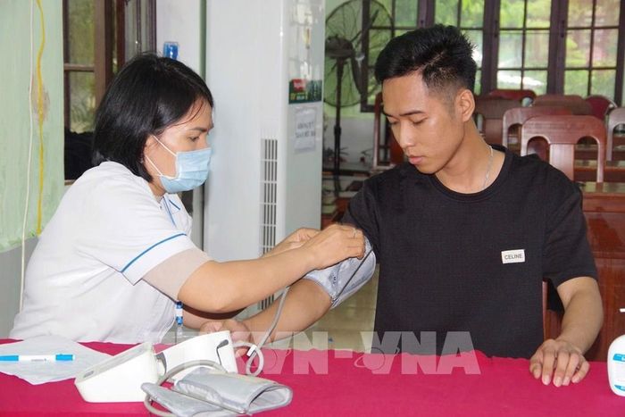 Công tác khám sơ tuyển quân năm 2027 tại thành phố được thực hiện theo phương châm "Tuyển người nào, chắc người đó". Ảnh: Mai Trang - TTXVN