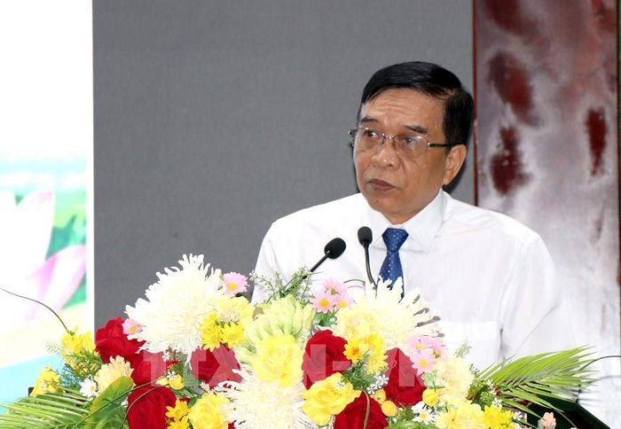 Bác sĩ Chuyên khoa II Nguyễn Văn Đời, Phó Giám đốc Sở Y tế tỉnh Vĩnh Long, phát biểu tại Hội nghị. Ảnh: Lê Thúy Hằng – TTXVN