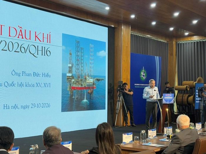 Đại biểu Quốc hội Phan Đức Hiếu phát biểu tại Diễn đàn. Ảnh: Anh Nguyễn/Bnews/vnanet.vn