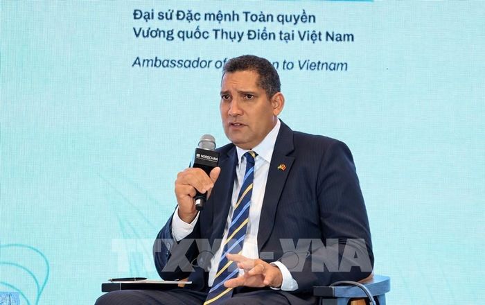 Đại sứ Thụy Điển tại Việt Nam Johan Ndisi tại Diễn đàn Doanh nghiệp Bắc Âu - Việt Nam. Ảnh: Hữu Duyên - TTXVN