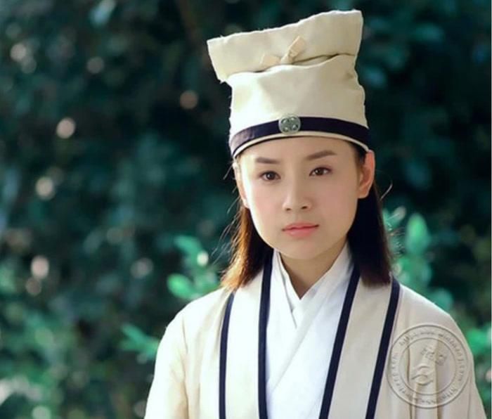 Đổng Khiết vào vai Chúc Anh Đài năm 2007.