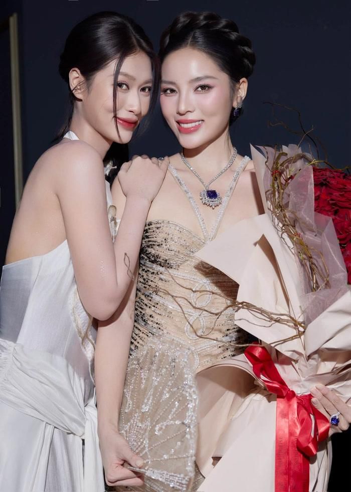 Thiên Ân và Kỳ Duyên. Ảnh: FBNV
