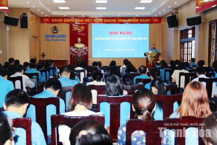 Toàn cảnh hội nghị.