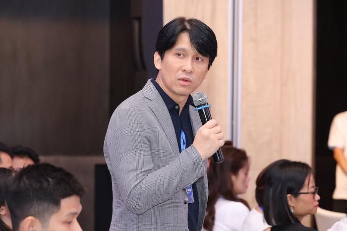 Ông Lê Anh Tuấn, Tổng Giám đốc Dragon Capital Việt Nam, chia sẻ tại đại hội. (Ảnh: Điện Máy Xanh).