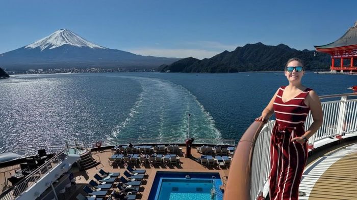 Tại Nhật Bản, các hãng tàu ra mắt nhiều tour ngắn ngày với mức chi phí “mềm” hơn. Ảnh: Emma Cruise