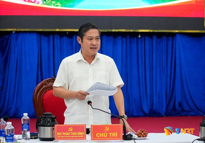 Phó Chủ tịch UBND thành phố Phan Thái Bình kết luận tại buổi làm việc. Ảnh: HỒ QUÂN