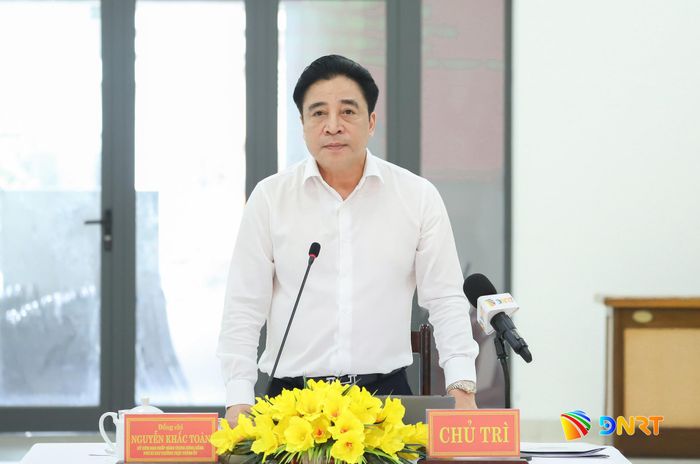 Phó Bí thư Thường trực Thành ủy Nguyễn Khắc Toàn phát biểu kết luận buổi làm việc. Ảnh: NGỌC PHÚ
