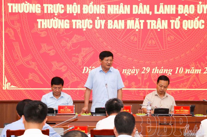 Đồng chí Lê Thành Đô, Phó Bí thư Thường trực Tỉnh ủy, Chủ tịch HĐND tỉnh phát biểu tại hội nghị.