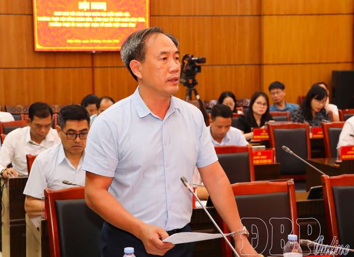 Đồng chí Bùi Minh Hải, Ủy viên Ban Chấp hành Đảng bộ tỉnh, Phó Chủ tịch HĐND tỉnh phát biểu tại hội nghị.
