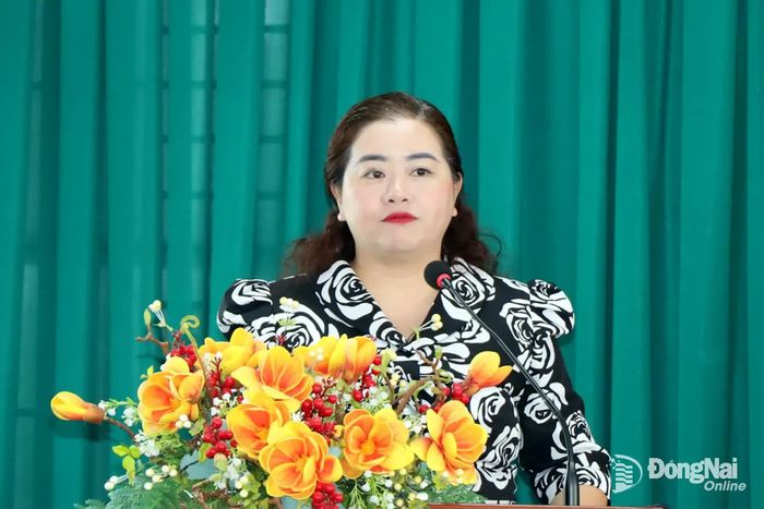 Phó Chủ tịch phụ trách Liên minh HTX thành phố Đồng Nai Nguyễn Thanh Hiền phát biểu tại hội nghị. Ảnh: Vương Thế