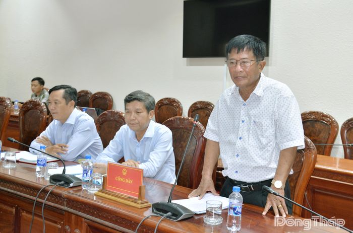 Ông Lẹ bày tỏ sự phấn khởi, cảm ơn Chủ tịch UBND tỉnh cùng các ngành đã tổ chức đối thoại, xem xét kiến nghị của mình. Ông đồng tình với hướng giải quyết được trao đổi tại buổi làm việc. Đối với diện tích hơn 2,6 ha, ông cảm ơn lãnh đạo địa phương đã định hướng hỗ trợ thực hiện thủ tục thuê đất theo quy định. Riêng diện tích khoảng 1 ha nhận chuyển nhượng từ người dân, nếu không đủ điều kiện pháp lý để giải quyết như đề nghị, ông khẳng định sẽ nghiêm túc chấp hành.