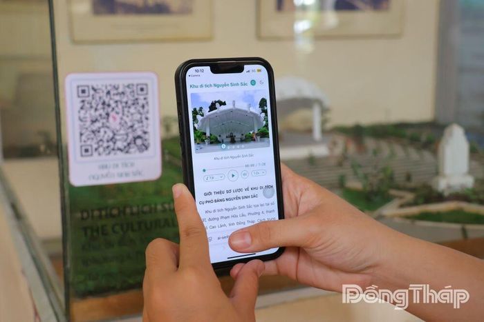 Mã QR AI - Sen hồng tại Bảo tàng Đồng Tháp, cơ sở 2, hỗ trợ khách du lịch tìm hiểu thông tin bằng văn bản, hình ảnh và giọng đọc.