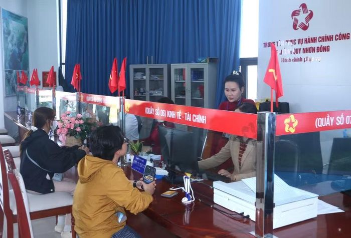  Tập trung đổi mới công tác cán bộ theo hướng đánh giá thực chất, liên tục, dựa trên phẩm chất chính trị, đạo đức, năng lực, uy tín, tinh thần trách nhiệm và hiệu quả công việc. Ảnh: Quang Tấn 