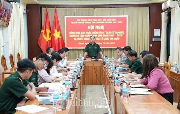 Quang cảnh hội nghị.