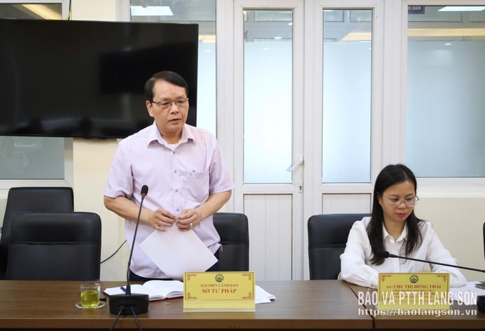 Lãnh đạo Sở Tư pháp phát biểu trong chương trình khảo sát
