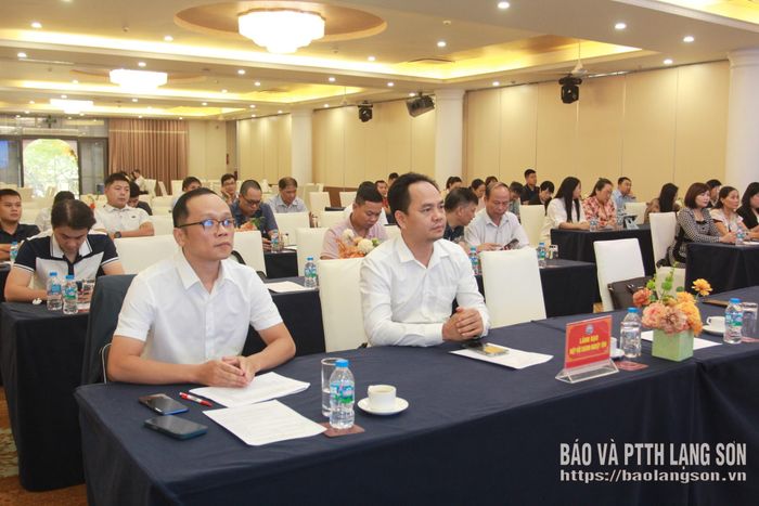 Đại biểu tham dự hội nghị