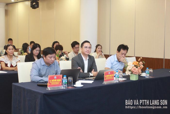Đại biểu tham dự hội nghị