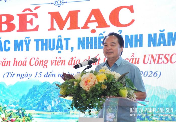 Lãnh đạo Hội Văn học Nghệ thuật tỉnh phát biểu bế mạc trại sáng tác