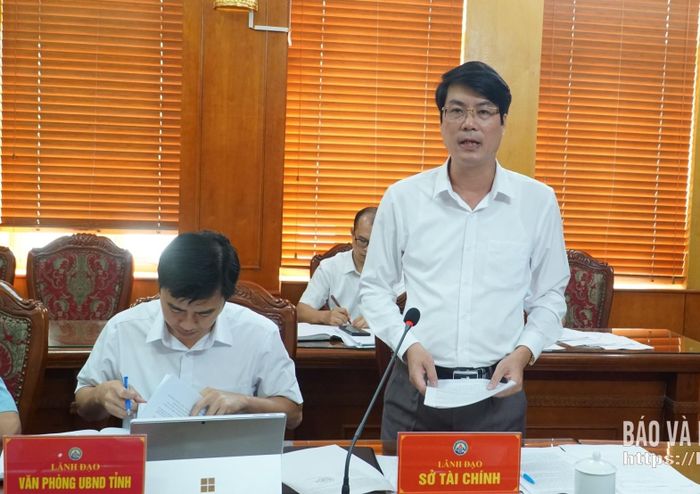 Lãnh đạo Sở Tài chính phát biểu tại cuộc họp
