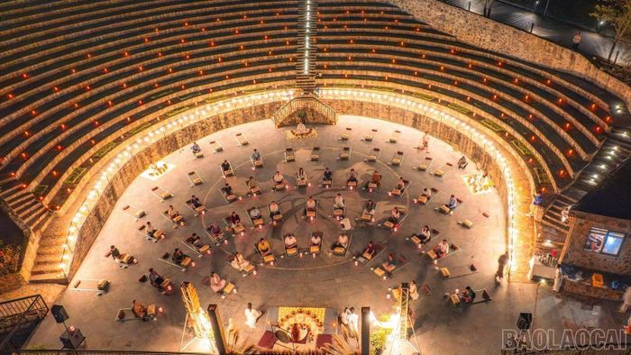 Đoàn Famtrip khảo sát thực tế tại các điểm du lịch trên tuyến Mậu A, Nghĩa Lộ, Trạm Tấu, Phình Hồ, Tú Lệ, Púng Luông và Mù Cang Chải.