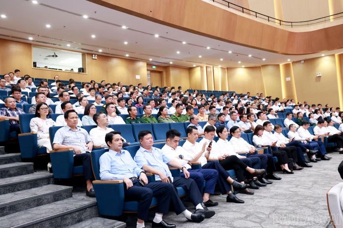 Các đại biểu dự Hội nghị.