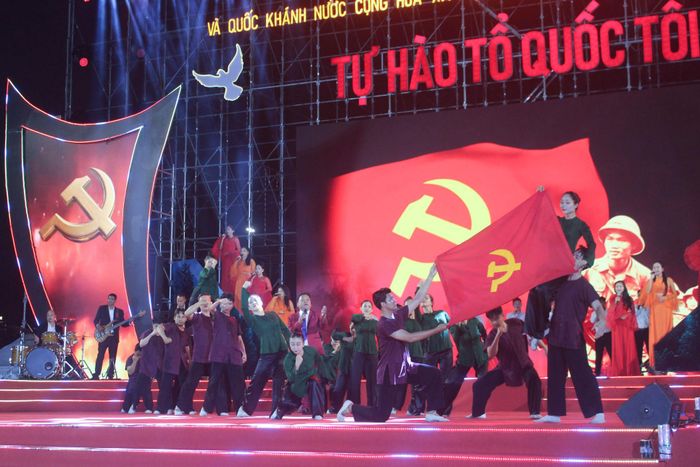 Quảng trường Lâm Viên, nơi diễn ra nhiều hoạt động văn hóa văn nghệ