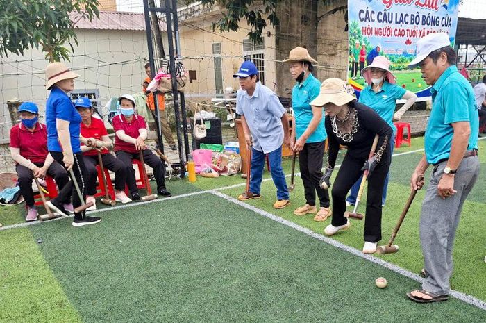 NCT tham gia thi đấu môn bóng cửa, sống vui, sống khỏe