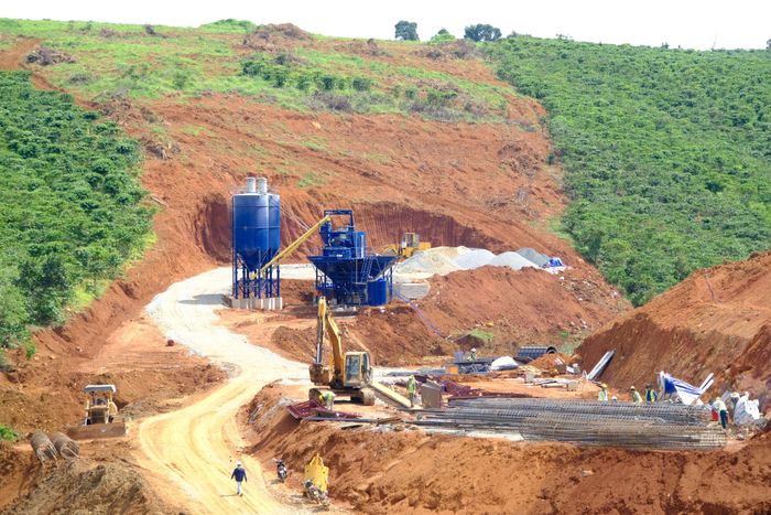 Thi công các hạng mục Dự án cao tốc Bảo Lộc - Liên Khương