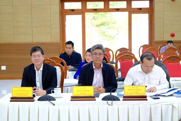 Các đồng chí lãnh đạo tỉnh tham dự buổi lễ